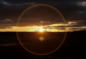 आज सबभन्दा छोटो दिन र सबैभन्दा लामो रात: हिउँदको सोलस्टाइस — 21 डिसेम्बर 2025