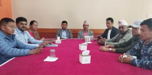 माग पुरा नभए बञ्चरेडाँडामा फोहोर रोक्ने ककनी र धुनिवेशीका जनप्रतिनिधिको चेतावनी