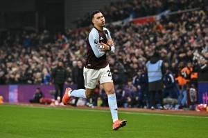 रोजर्सको डबल स्ट्राइक, युनाइटेड निरीह