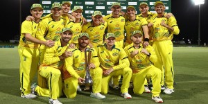 एकदिवसीय क्रिकेट शृङ्खलामा इंग्ल्याण्डलाई हराउँदै अष्ट्रेलियाको जित