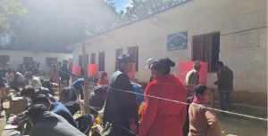 दार्चुलाको शैल्यशिखरमा ३ राउण्ड हवाई फायर, मतदान स्थगित