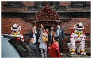 राष्ट्रपतिद्धारा जीवित देवी कुमारीको दर्शन, सवारीमा सडक खाली गराइएन