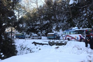 अवरुद्ध भीमदत्त तथा पहलमानसिंह स्वाँर राजमार्ग सञ्चालन