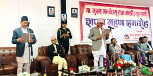 कर्णालीका मुख्यमन्त्री बने मंगलबहादुर शाही, प्रदेश प्रमुखसमक्ष लिए पद तथा गोपनीयताको शपथ