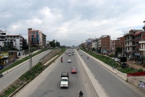 काठमाडौंको तीनकुने क्षेत्रमा हिजो दिउँसोदेखि लगाइएको कर्फ्यू हट्यो