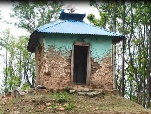 संरक्षणको प्रतीक्षामा निशानदेवी मन्दिर