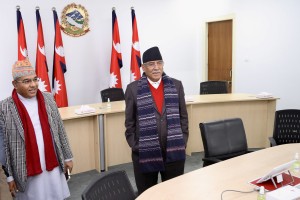 नयाँ भवनको प्रधानमन्त्री दाहालद्वारा अवलोकन