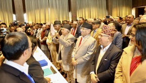 उम्मेदवारी दर्तापछि पौडेलले भनेः ओलीजी मसँगै जेल बस्नुभएको हो, अन्तिमसम्म सहयोग गर्नुहुन्छ