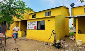 चितवनका ५२ विपन्न परिवारलाई सुरक्षित घर