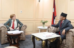 प्रधानमन्त्री प्रचण्ड र युएसएआईडी प्रमुख सामन्था पावरबीच भेट