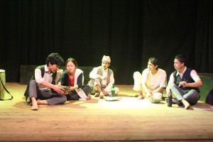 विश्व रङ्गमञ्च दिवसः रङ्गमञ्चमा फर्किन नसकेका रङ्गकर्मी