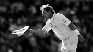 अस्ट्रेलियाका लेजेन्ड लेग स्पिनर शेन वार्नको निधन