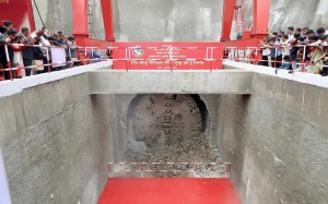 समयअगावै यसरी ’ब्रेक थ्रु’ भयो सुनकोशी मरिणको सुरुङ