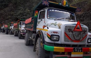 क्षमताभन्दा बढी सामान बोक्ने ७५ ट्रक र ट्रिपर कारबाहीमा