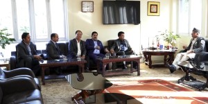 उद्योगमन्त्री बडूसँग उद्योग वाणिज्य महासंघका पदाधिकारीको भेट