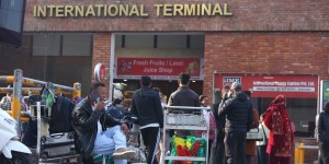 मध्यपूर्व उडान रद्द, काठमाडौं विमानस्थलमा यात्रु अलमलमा