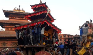 भक्तपुरमा आजदेखि बिस्का अर्थात् बिस्केट जात्रा सुरु