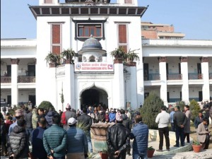 निर्वाचन आयोगमा कांग्रेसको शक्ति परीक्षण, आधिकारिकताको दाबीले तनाव