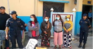 एकल महिलाको हत्या आरोपित ३ जनालाई पुर्पक्षको लागि थुनामा पठाउन आदेश