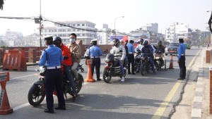 उपत्यकामा आठ महिनामा ५ लाख ६१ हजार गाडी कारबाहीमा