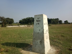 बाँकेमा नेपाल भारतबीचका १६ सीमा स्तम्भ हराए   