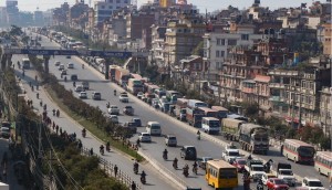 ग्वार्कोमा ‘फ्लाइओभर’ बनाउन सुरु भएपछि सवारी जाम 