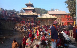 गोकर्णेश्वरमा गया श्राद्ध गर्नेको भीड