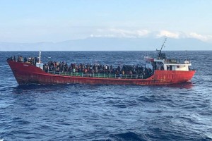ग्रीसको टापुमा आप्रवासी शरणार्थी चढेको जहाज डुब्यो, १६ जनाको मृत्यु