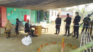 ५२ जना कैदी बन्दीले गरे रुपन्देहीबाट मतदान