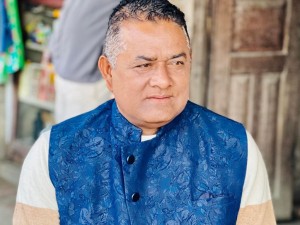 सांसदको चुनावमा बाटो बनाइदिन्छौँ नभनी भोट दिँदैनन् : सांसद थापा