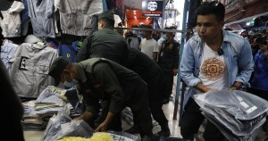 कोटेश्वर क्षेत्रको फुटपाथमा महानगरको इन्ट्री