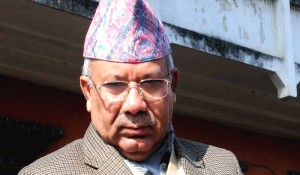 एमालेका नेताहरु राष्ट्रपति बन्न पाउँछु भनेर दंग छन्ः माधव नेपाल