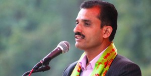 संसदलाई सम्पत्ति विवरण बुझाउने पहिलो सांसद सापकोटा 