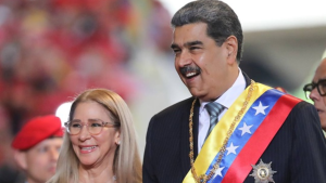 भेनेजुएलाका राष्ट्रपति निकोलस मादुरो दम्पती अमेरिकाको कब्जामा 