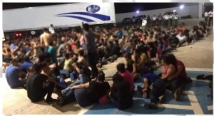 ३ सय आप्रवासीसहितको ट्रक मेक्सिकोकाे जंगलमा फेला