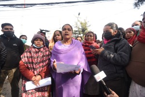 निर्मला कुर्मी र नन्कुन्नी धाेबी घटना : सरकारसँगकाे ४ बुँदे सहमतिपछि ४० दिनदेखिकाे धर्ना स्थगित