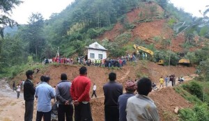 काभ्रेमा पहिरोले घर पुरिँदा एकै परिवारका दुई जनाको मृत्यु, एक जना घाइते