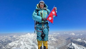 पासाङदावा शेर्पा २७ औँ पटक सगरमाथाको चुचुरोमा