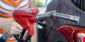 सरकारको ऊर्जा नीति: पेट्रोलमा इथानोल मिसाएर प्रयोग गरिने