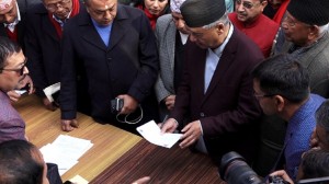 सभापति देउवालाई उम्मेदवारी फिर्ता लिन महामन्त्री थापाको आग्रह