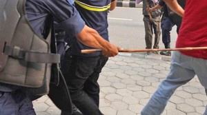 सुनसरी-४ मा चुनावी तनाव : कांग्रेस-रास्वपा कार्यकर्ताबीच झडप