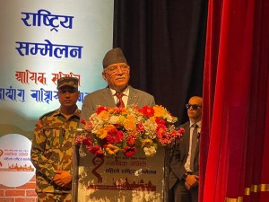 मेयर बालेनलाई प्रधानमन्त्री प्रचण्डको जवाफ : सरकार ५ वर्ष टिक्छ