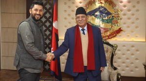 रविलाई प्रचण्डले भने–तपाईँलाई होइन,रास्वपालाई नै गृह दिन सकिँदैन  