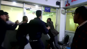 राप्रपा नेता श्रेष्ठमाथि पार्टी कार्यालयभित्रै हातपात