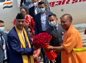 प्रधानमन्त्री देउवाले गरे बनारसमा वृद्धाश्रम शिलान्यास