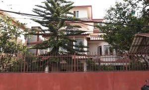 सांसद टोपबहादुर रायमाझीको घरमा प्रहरीको छापा