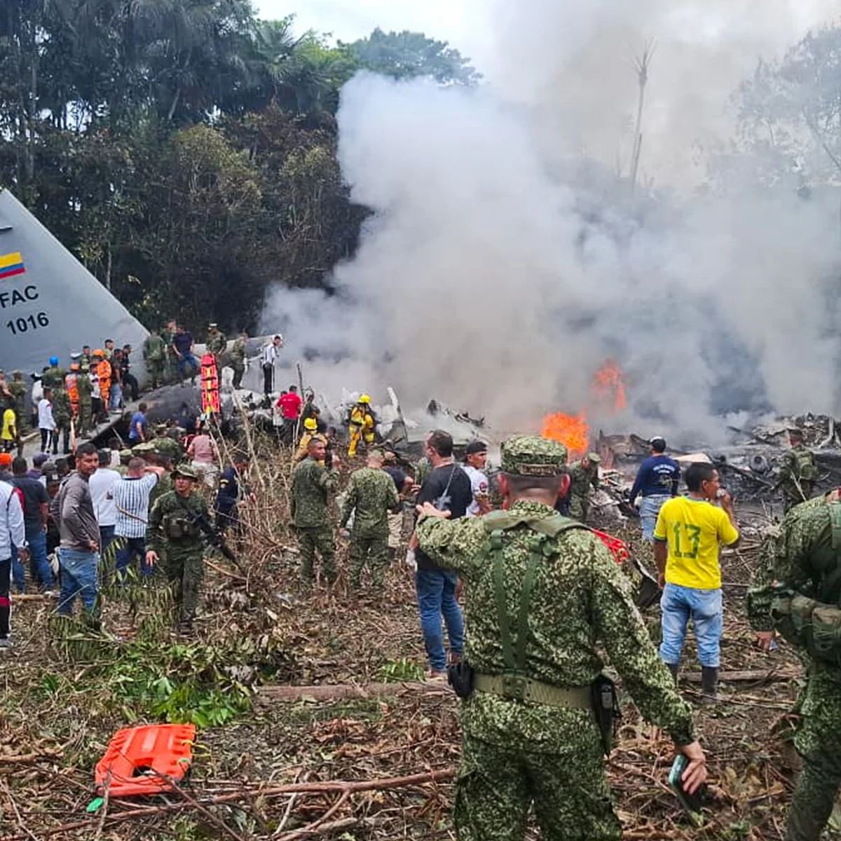 कोलम्बियामा वायुसेनाको विमान दुर्घटना : कम्तिमा ६६ जनाको मृत्यु