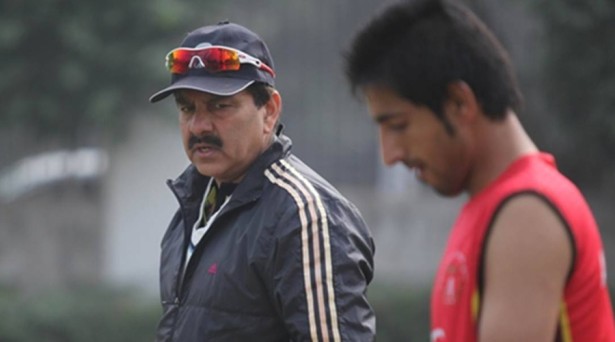 नेपाली राष्ट्रिय क्रिकेट टोलीको मुख्य प्रशिक्षकमा मनोज प्रभाकर नियुक्त
