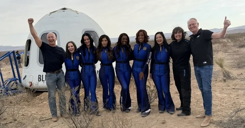 अन्तरिक्ष यात्रापछि ६ जना महिला सुरक्षित पृथ्वीमा 