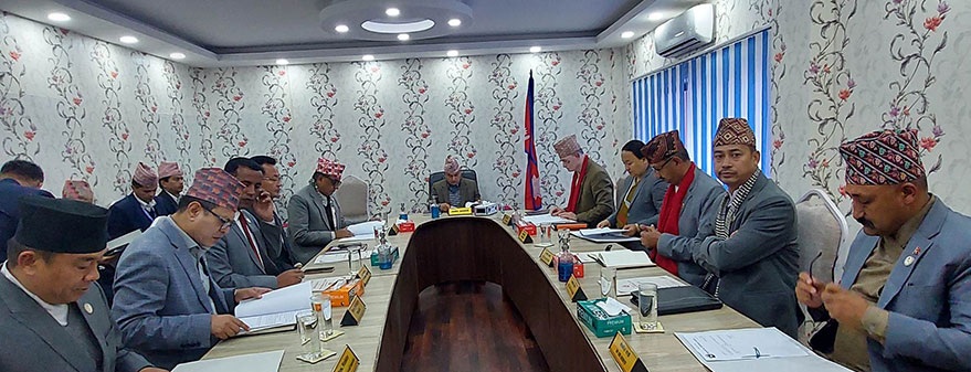 बागमती सरकारबाट बाहिरियो एमाले, सदनमै राजीनामा